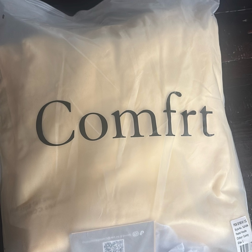 Comfrt yellow canary hoodie